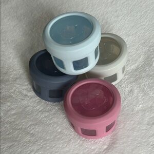 Ello Sauce Containers